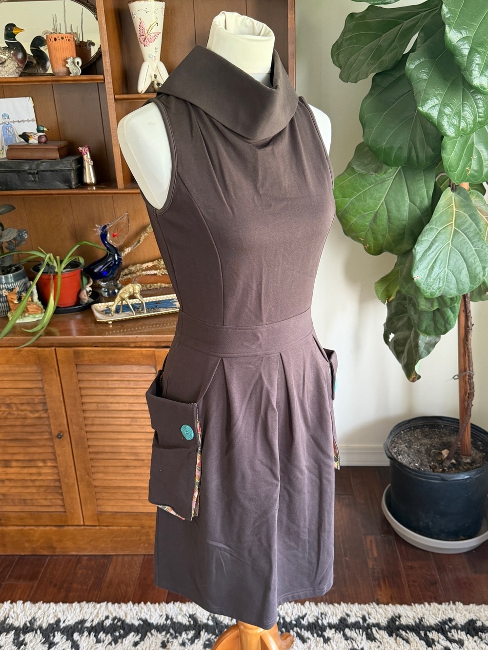 Matilda Jane Sleeveless Brown Large Collared Dress with Button Plaid Pockets S